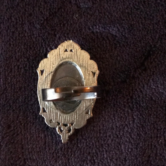 Ring - Picture 2 of 2